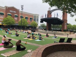 FREE YOGA AT mog